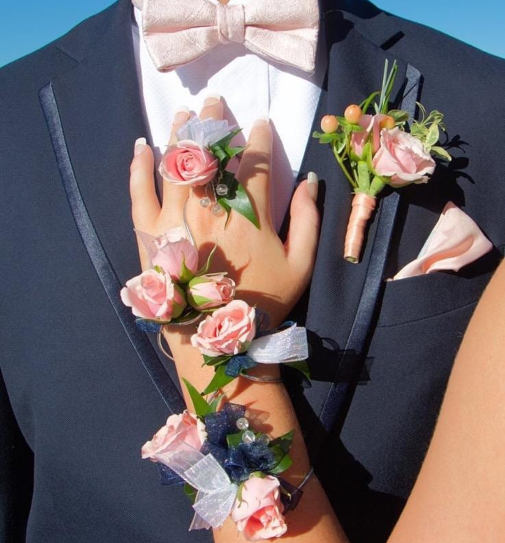 Hollie's Flower Wrap