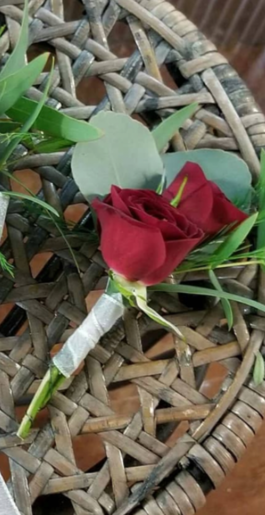 Spray Rose Boutonniere